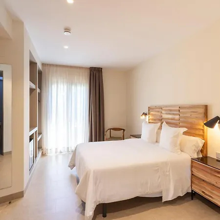 Ca L'agustina 4* Preixéns
